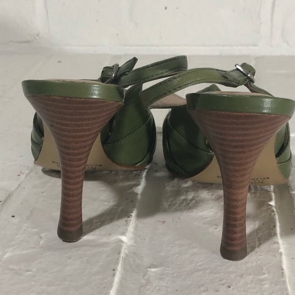 Carlos Santana Heel - Picture 3 of 4